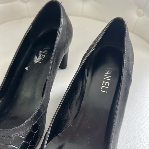 Vaneli black crocodile pumps - Picture 5 of 5
